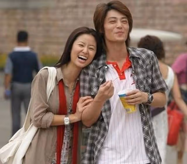 46歲林心如曬泳衣照秀好身材，素顏散發少女味，真實體重令人羨慕
