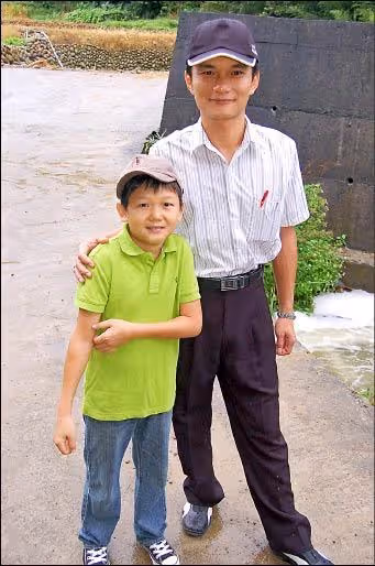 41歲像小學生!《戲說》鐘國洪「身高僅有135」國小畢業到現在 樂觀「我好手好腳不怕」把願望藏心底