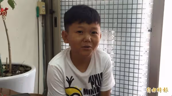 41歲像小學生!《戲說》鐘國洪「身高僅有135」國小畢業到現在 樂觀「我好手好腳不怕」把願望藏心底