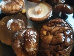 排骨香菇玉米蓮藕湯