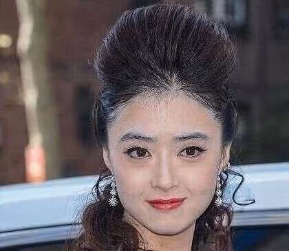 明星無修圖:趙麗穎憔悴、蔣欣顯老、楊冪豐滿變胖、鹿晗完全認不出,最厲害的就是迪麗熱巴了