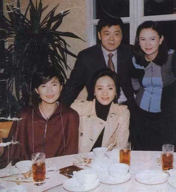 「豪門棄婦」曾華倩:將兒子培養成了游泳冠軍,自己卻被遺忘20年