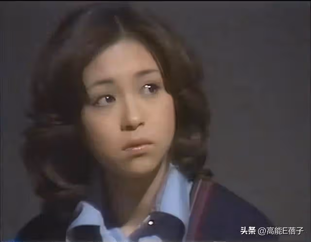 閃婚嫁給跨性別格鬥家兩個月,日本最敗家星二代坂口杏里宣布離婚