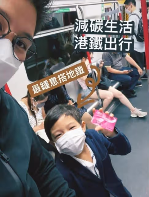 郭晶晶一家五口趕海！綁1元頭繩太樸素，如普通人蹲地徒手撿海鮮