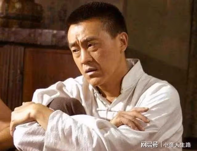 24年後再看何冰，才明白一頓飯就把老婆娶回家，到底有多幸運