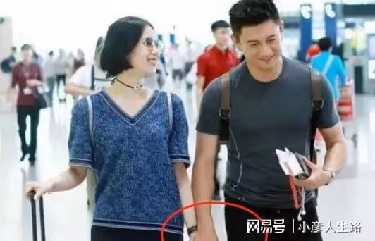 吳奇隆探班劉詩詩引爭議！間隔3米未十指相扣，疑步孫怡子健後塵