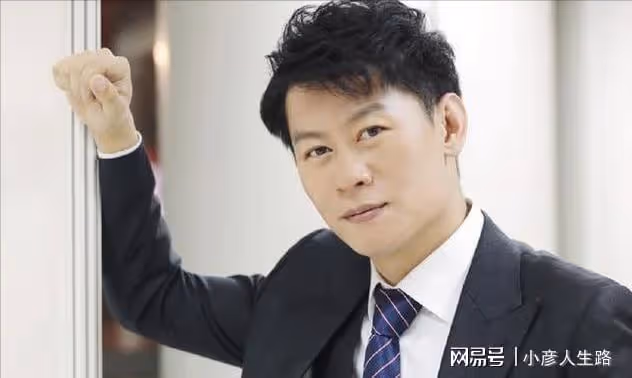 李健:憑「孫成海」被熟知,24歲娶小5歲初戀,婚後14年恩愛如初