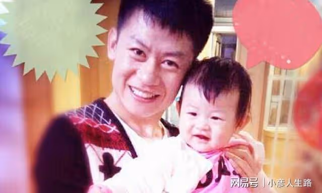 李健:憑「孫成海」被熟知,24歲娶小5歲初戀,婚後14年恩愛如初