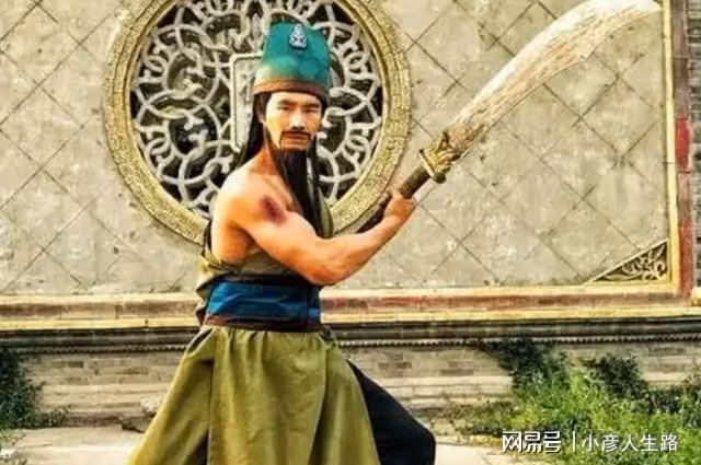 謝孟偉：靠演《小兵張嘎》走紅，因扮關羽被網友吐槽
