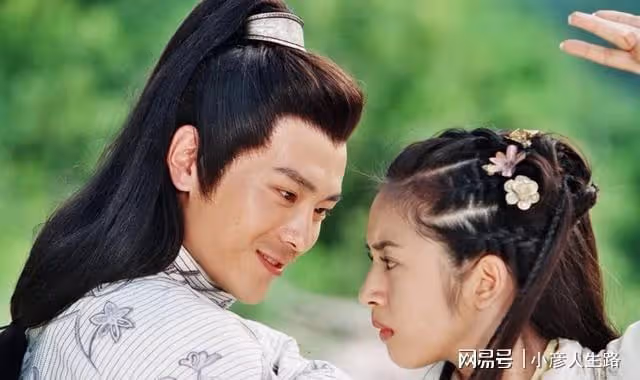 李解總把配角演成高光,比唐浩然更出彩的,是他的林平之和歐陽克