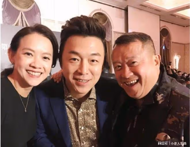 小S調侃黃渤：林志玲跟你拍吻戲後，吐了一個月！黃渤一句話回懟