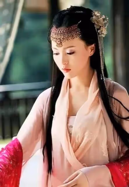 八五花里婚姻最美滿的唐嫣除了美貌還有被大家忽視的戰績