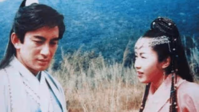 他是TVB著名老戲骨,年近半百娶小嬌妻卻被分手,今和女兒住危樓