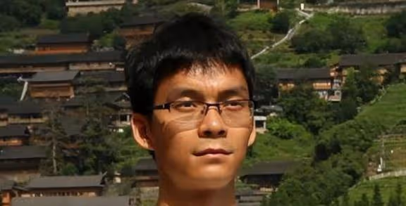 高考14次後終成功,「釘子戶」唐尚珺被上交大錄取,他還會棄讀嗎