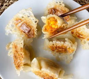 香脆美味的冰花煎餃