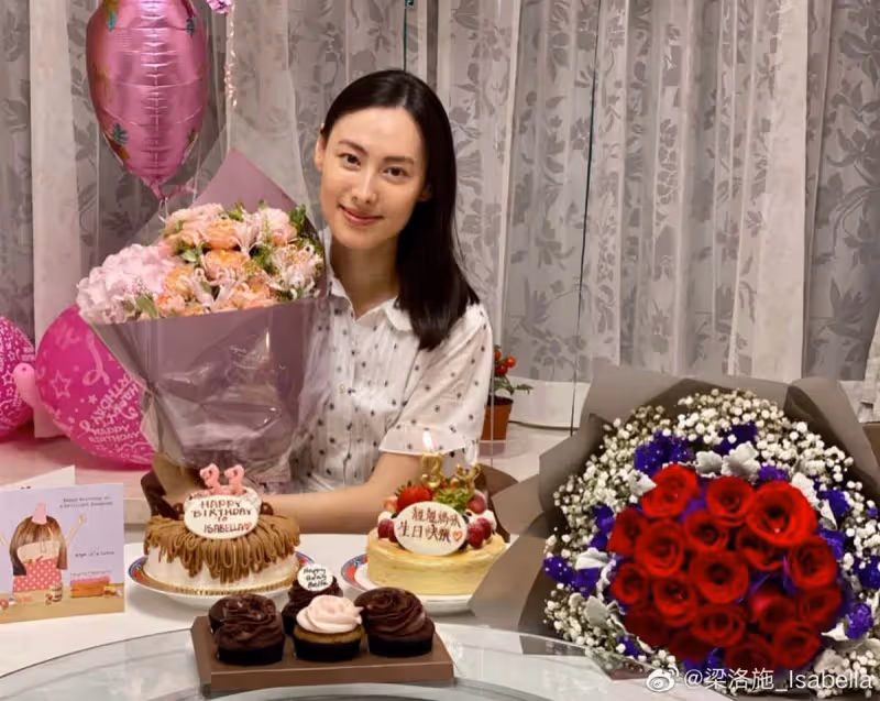 34歲梁洛施被嘲「豪門棄婦」卻不知她才是笑到最後，素顏出鏡為撿回流浪貓慶生，住20億豪宅惹人羨