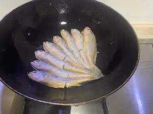 醬燒小黃魚（20塊錢平民海鮮的酒店做法）