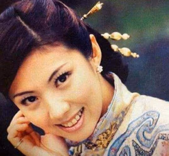 她曾紅遍台灣!因醫生「隱瞞」生下病兒 流產數10次「今51歲還想生兒子」原因曝光