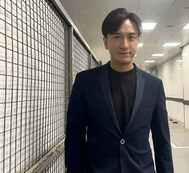 甜蜜！TVB知名金童玉女曬酒店比心合照，戀愛兩年已多次被傳結婚