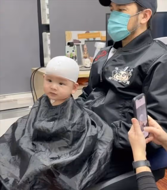 41歲前港姐亞軍兒子治療扁頭綜合症成功,曾自曝被舊公司逼著整容