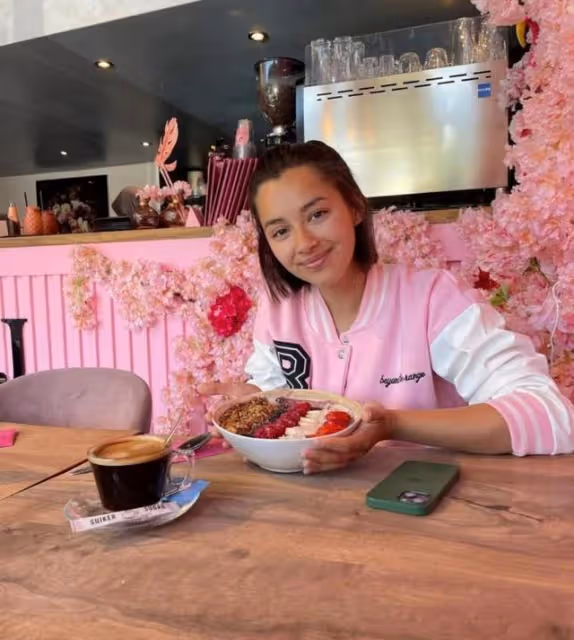 享受家庭樂！TVB混血小花終從蘇格蘭啟程游亞洲，仍不想回歸幕前