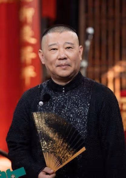 郭德綱老婆年輕美照首曝光,清純可人美到犯規,怪不得老郭苦追她