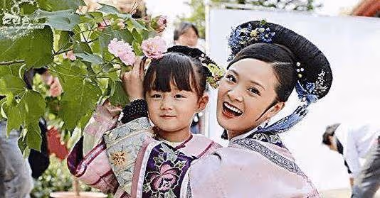 《甄嬛傳》曹貴人天天在華妃宮,也聞著歡宜香,卻能生下溫宜公主