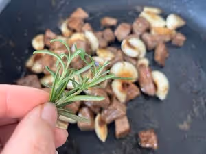 蒜香牛肉粒——健康又好吃的家常菜