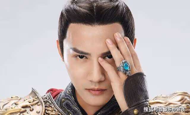 《鏡雙城》星尊帝與白薇的你死我活，為什麼會有伽藍白塔？