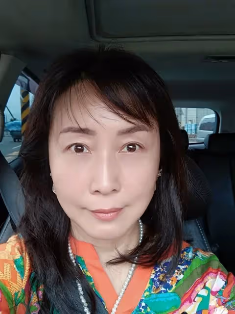 臉抽蓄、手抖!54歲女星傳「帕金森毅然退演藝圈」 害怕「有錢卻花不了」:健康最重要