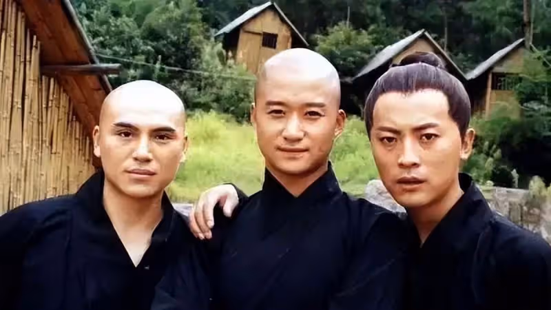 聞名不如見面，盤點明明「一臉彪悍」，名字卻嬌滴滴的6位男星，網友傻眼：反差也太大了！