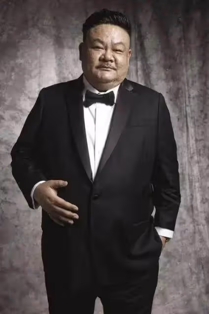 聞名不如見面,盤點明明「一臉彪悍」,名字卻嬌滴滴的6位男星,網友傻眼:反差也太大了!