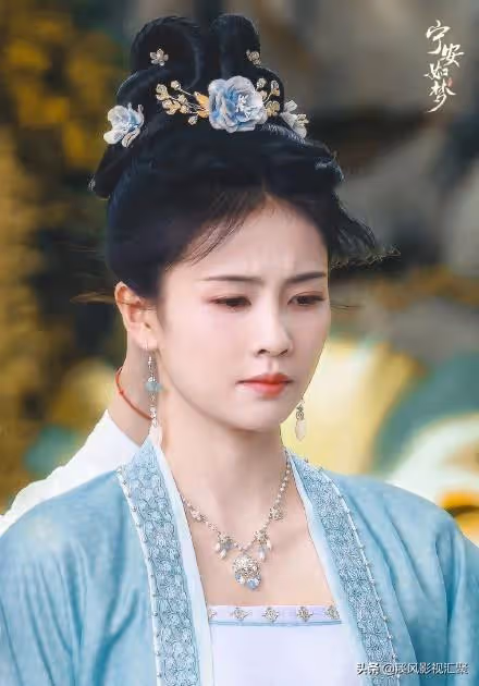 白鹿《寧安如夢》男裝好颯!謝危毛領路透反差大,女二顏值驚艷