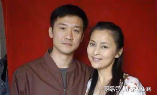 演員何音:花13年捧紅丈夫卻被離婚,如今她還好嗎?