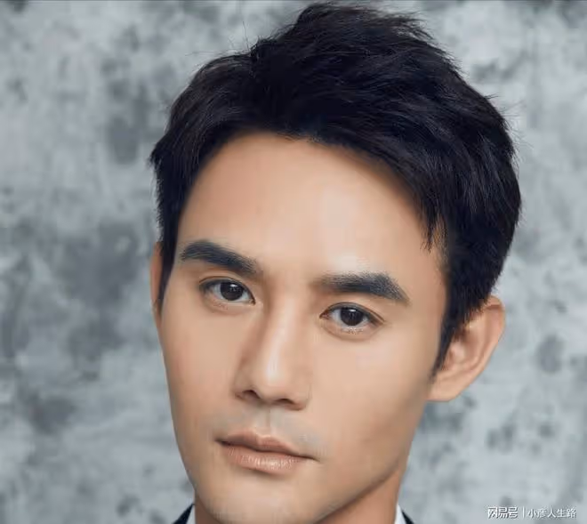 多次與王凱傳出戀情,媽媽也對王凱滿意,王鷗一直被王凱信任著