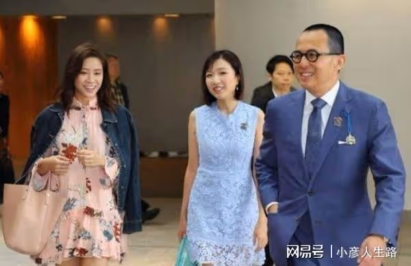 梁洛施為寵物貓慶生,素顏出鏡難掩美貌,李澤楷長子罕見現身