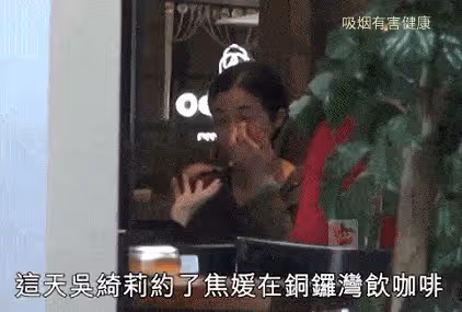 吳綺莉站起來了，為女兒和自己發聲，多次發文回懟成龍話題