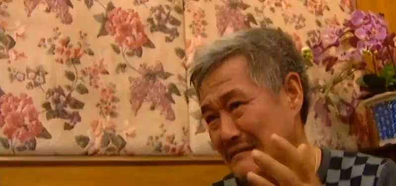 趙本山的地位有多高？頒獎典禮上扇了馮小剛一巴掌，和周潤發合影，穩坐C位