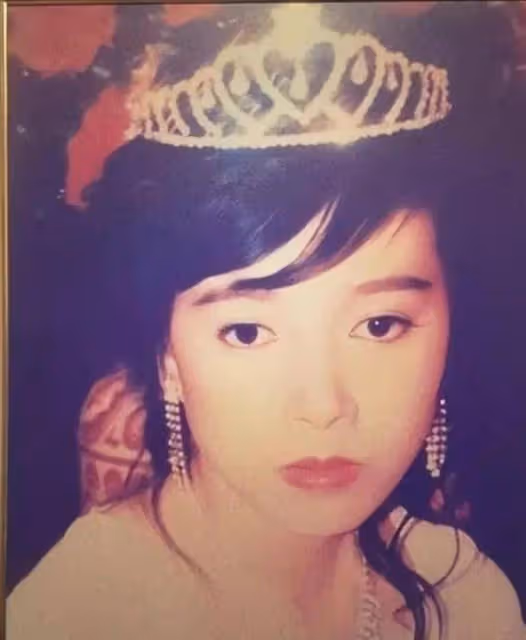 經歷過五段婚姻的富婆許春梅再次高調向周潤發示愛，現在怎麼樣了？