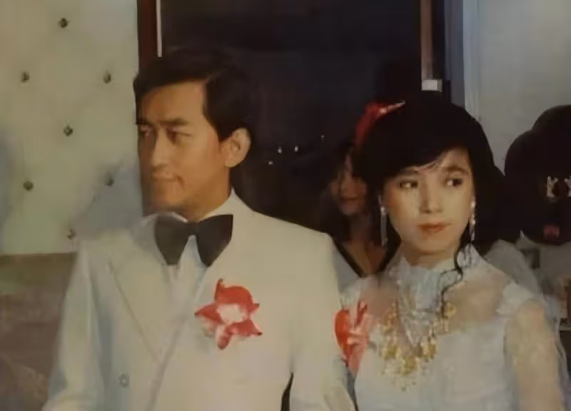 經歷過五段婚姻的富婆許春梅再次高調向周潤發示愛，現在怎麼樣了？