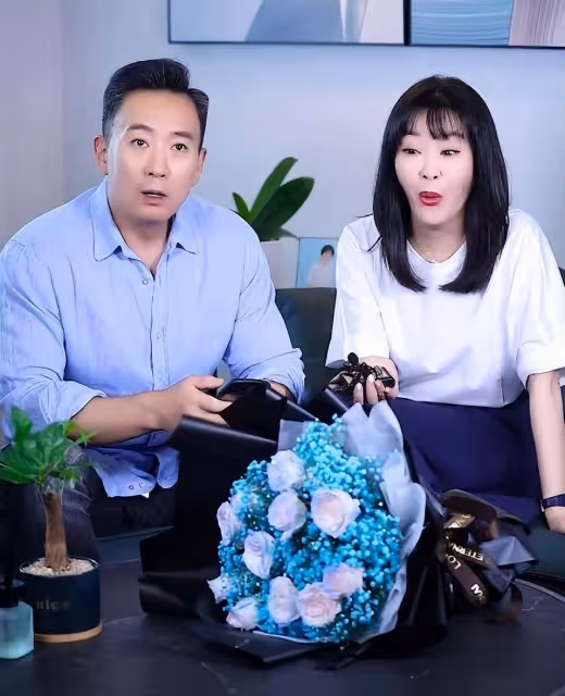 王小騫：狗糧撒一地，為祈願夫妻長相守曾找「算命先生」占卜愛情