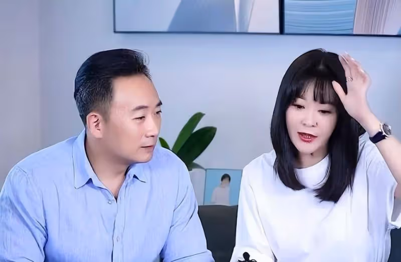 王小騫：狗糧撒一地，為祈願夫妻長相守曾找「算命先生」占卜愛情