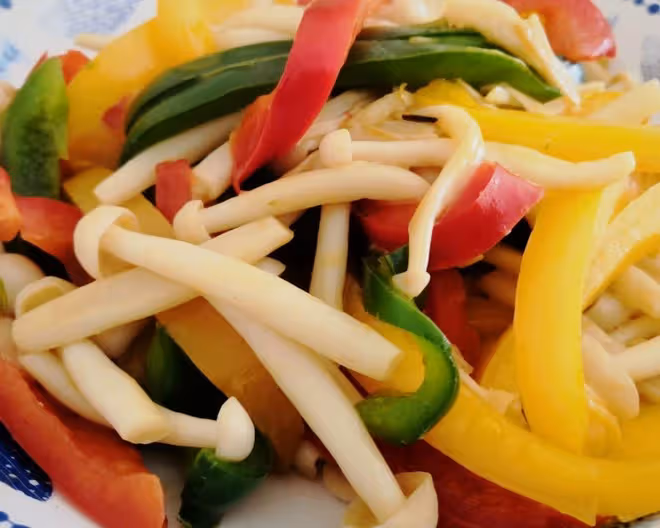 【小食醫】維生素超多的彩椒炒海鮮菇