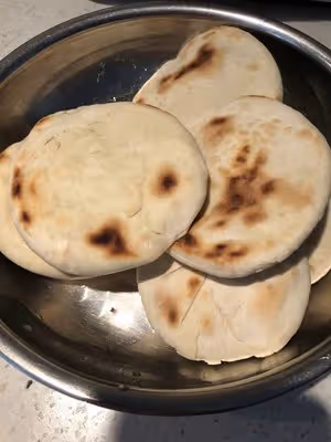 地道的老北京滷煮火燒