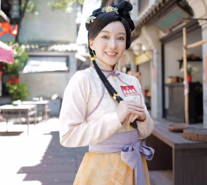 34歲港姐突然宣布生娃！懷胎10月沒人知，4年前嫁內地導演唐寅