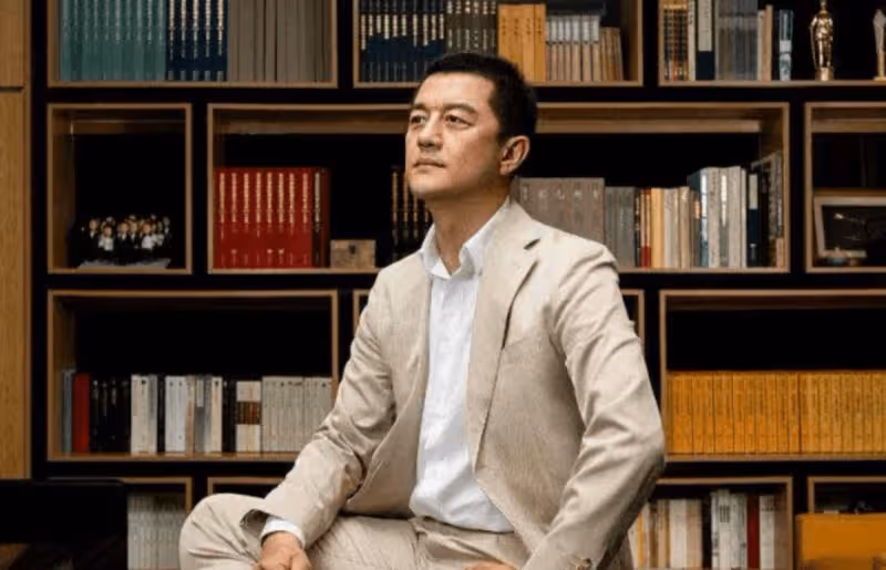 李亞鵬鄉下大聲唱山歌，戴斗笠打扮太樸素...