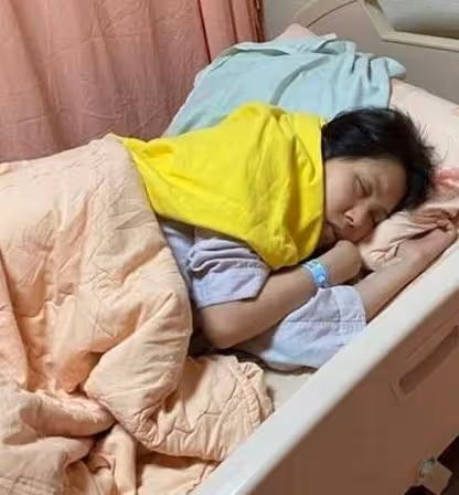 余苑綺傳陷昏迷!余筱萍忍痛曝「最新病況」:妹妹無法說話 「余家全員到醫院」弟弟取消今晚錄影