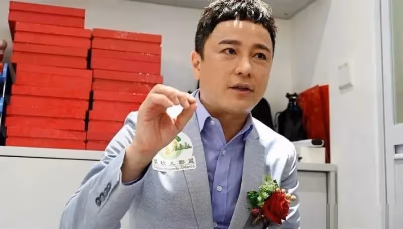 45歲TVB男藝人因囂張懶散淪為閑角!進軍商界身家豐厚仍拒離巢