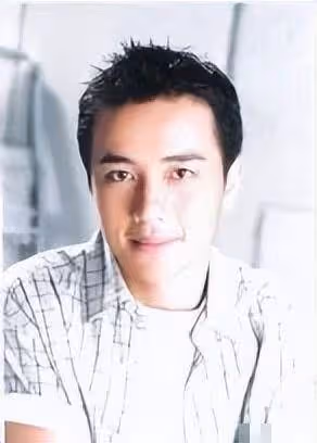 45歲TVB男藝人因囂張懶散淪為閑角!進軍商界身家豐厚仍拒離巢