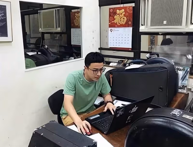 45歲TVB男藝人因囂張懶散淪為閑角!進軍商界身家豐厚仍拒離巢